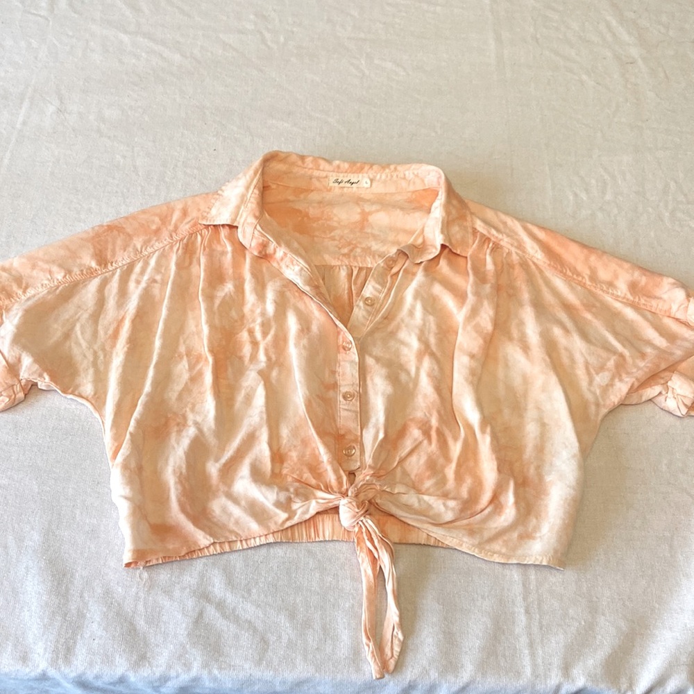 Large- Francesca’s Top, Never Worn, Orange and White, Soft/Light
